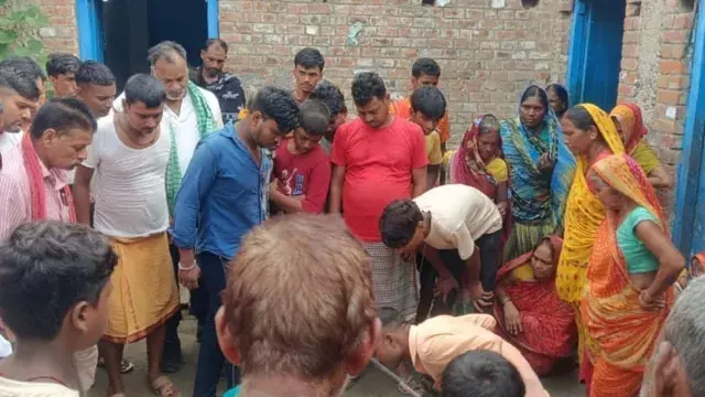 सांप के डसने से बहन की मौत दूसरी गंभीर सांप के डसने से बहन की मौत दूसरी गंभीर