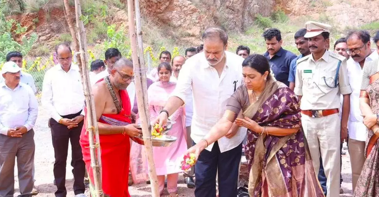 Andhra: नागाबाबू ने ग्रीन ग्रोथ का समर्थन किया, पेड़ लगाने का आग्रह किया Andhra: नागाबाबू ने ग्रीन ग्रोथ का समर्थन किया, पेड़ लगाने का आग्रह किया