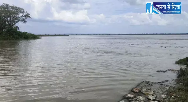त्रिशूली के उफान से गंडक में बढ़ा पानी त्रिशूली के उफान से गंडक में बढ़ा पानी