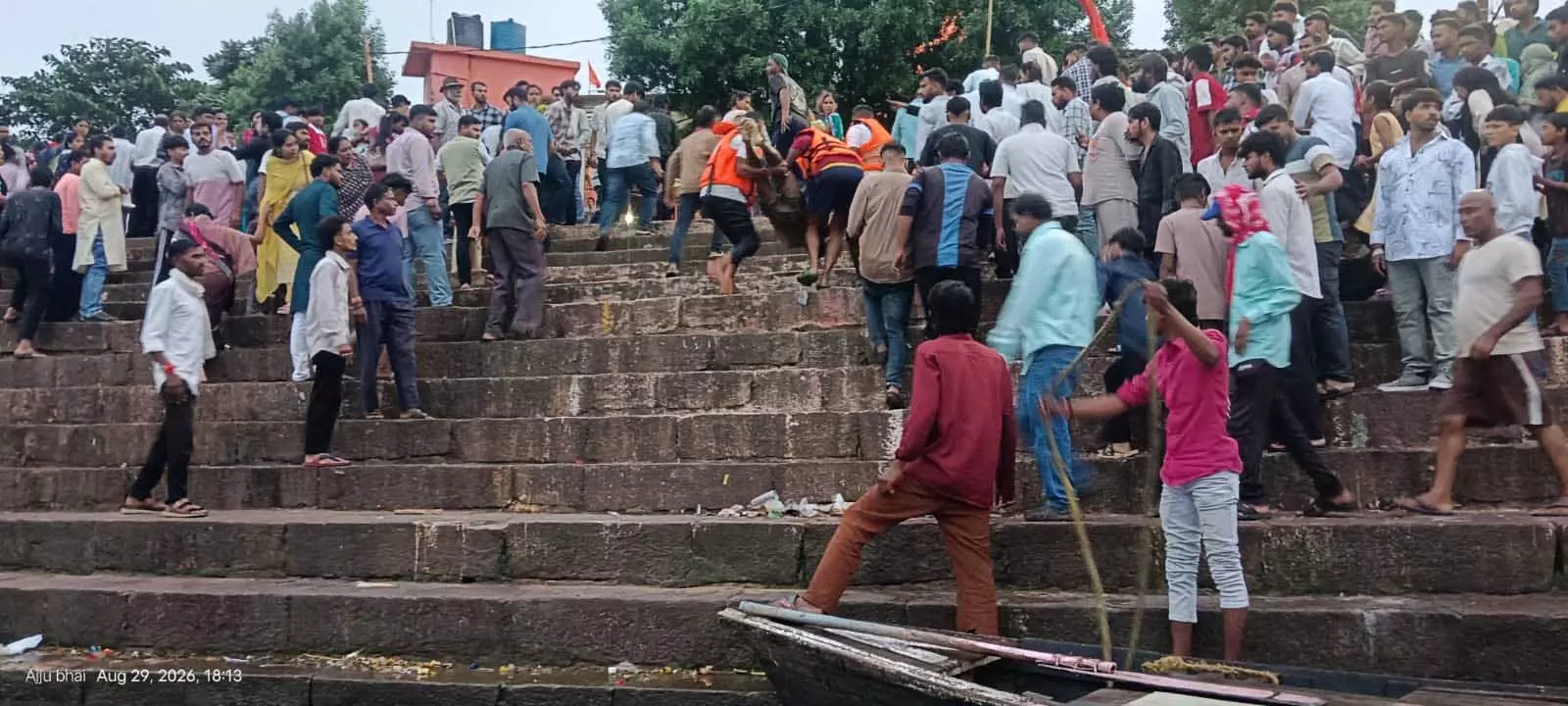 रक्षाबंधन के दिन महादेव घाट पर हुआ था दर्दनाक हादसा, आज खारून में डूबे युवक की मिली लाश रक्षाबंधन के दिन महादेव घाट पर हुआ था दर्दनाक हादसा, आज खारून में डूबे युवक की मिली लाश