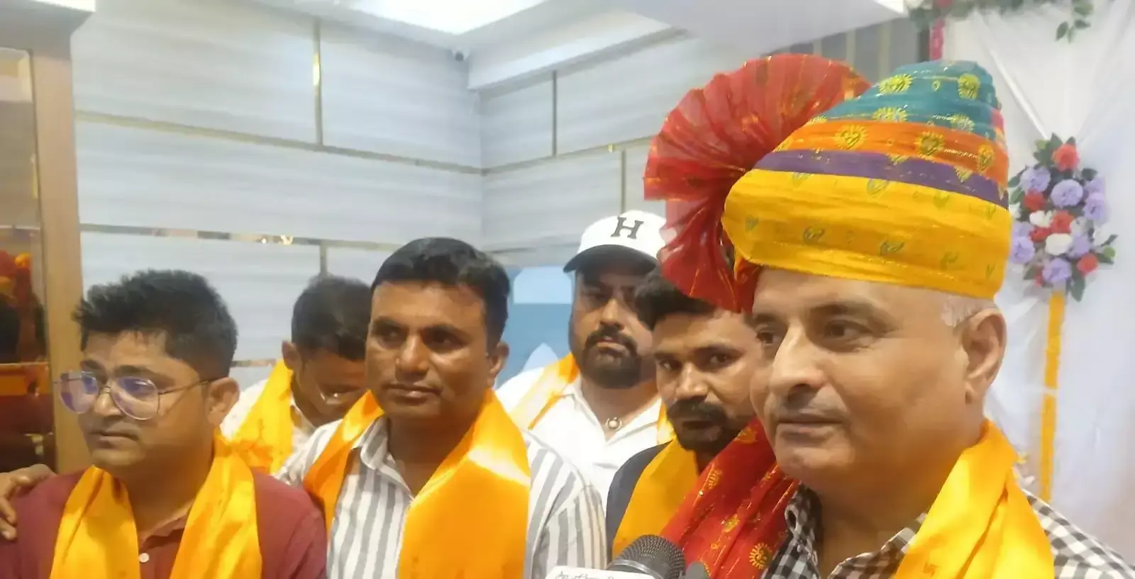 Bikaner: गुर्जर गौड़ ब्राह्मण समाज की क्रिकेट लीग 2026 की घोषणा, बीकानेर में उत्साह Bikaner: गुर्जर गौड़ ब्राह्मण समाज की क्रिकेट लीग 2026 की घोषणा, बीकानेर में उत्साह