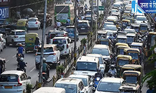 बेंगलुरु फ्लाईओवर पर ऑटो दोपहिया बैन बेंगलुरु फ्लाईओवर पर ऑटो दोपहिया बैन