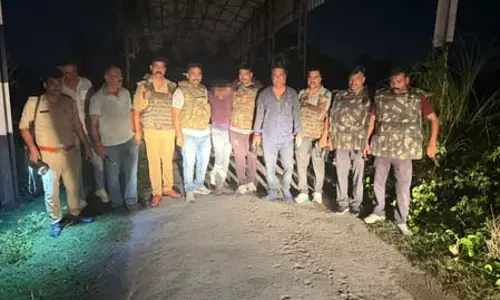 कुशीनगर में 50 हजार का इनामी बदमाश मुठभेड़ में गिरफ्तार, पैर में लगी गोली