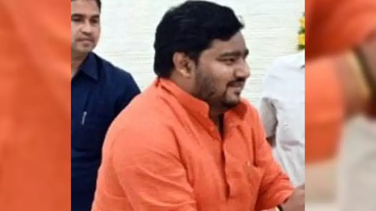 Lucknow: धीरेंद्र प्रताप सिंह की हत्या की खबर निकली गलत, बोले- मेरे नाम के प्रॉपर्टी डीलर की मौत Lucknow: धीरेंद्र प्रताप सिंह की हत्या की खबर निकली गलत, बोले- मेरे नाम के प्रॉपर्टी डीलर की मौत