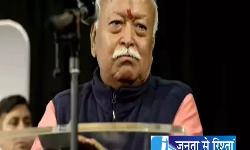 मोहन भागवत का बड़ा दावा: भारत का तीसरा रास्ता दूर करेगा दुनिया के संकट