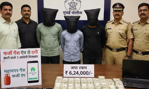 फर्जी गैस ऐप से ठगी करने वाले तीन गिरफ्तार