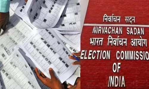 महाराष्ट्र और दिल्ली में SIR के बाद ड्राफ्ट वोटर लिस्ट जारी, जानें बड़ी बातें महाराष्ट्र और दिल्ली में SIR के बाद ड्राफ्ट वोटर लिस्ट जारी, जानें बड़ी बातें