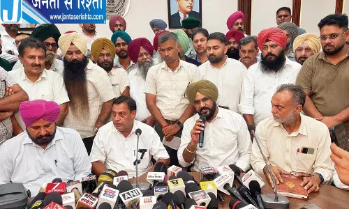 Punjab कर्मचारियों ने दी आंदोलन की चेतावनी Punjab कर्मचारियों ने दी आंदोलन की चेतावनी