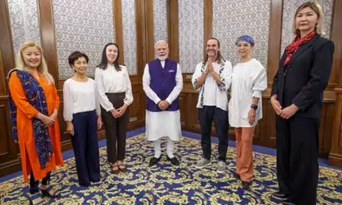 भारत हमारे लिए बड़े भाई जैसा, पीएम मोदी से मुलाकात के बाद बोले किर्गिज नागरिक भारत हमारे लिए बड़े भाई जैसा, पीएम मोदी से मुलाकात के बाद बोले किर्गिज नागरिक
