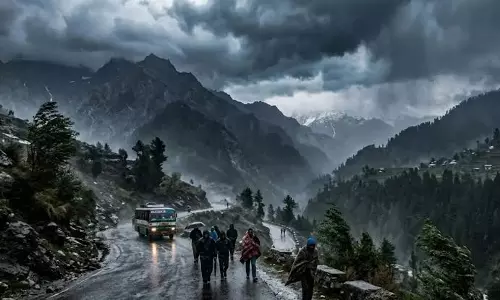Dehradun: उत्तराखंड में मानसून फिर सक्रिय, चार जिलों में भारी से बहुत भारी बारिश की चेतावनी