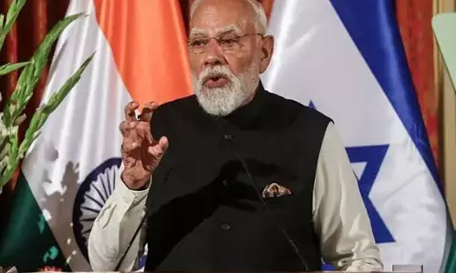 अमेरिका ईरान टकराव के बीच भारत एक्टिव मोदी की दो बड़ी बैठकें अमेरिका ईरान टकराव के बीच भारत एक्टिव मोदी की दो बड़ी बैठकें
