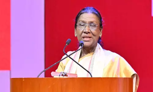 NIFT दीक्षांत समारोह, राष्ट्रपति मुर्मू ने छात्रों को अपनी जड़ों से जुड़े रहने की दी सलाह NIFT दीक्षांत समारोह, राष्ट्रपति मुर्मू ने छात्रों को अपनी जड़ों से जुड़े रहने की दी सलाह