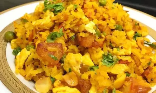 अंडा पोहा: स्वाद और न्यूट्रिशन से भरपूर झटपट नाश्ता