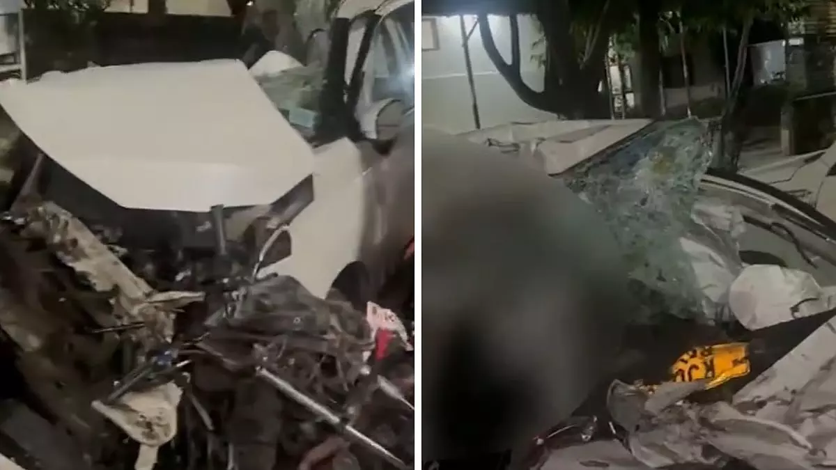 ट्रेलर की टक्कर से कार सवार 4 की मौत ट्रेलर की टक्कर से कार सवार 4 की मौत