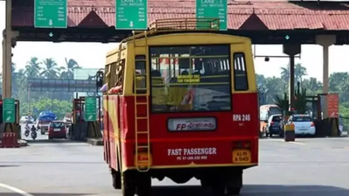 पलियक्कारा टोल महंगा: NHAI ने नई दरों को दी मंज़ूरी पलियक्कारा टोल महंगा: NHAI ने नई दरों को दी मंज़ूरी