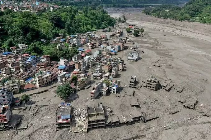 बाढ़ग्रस्त नेपाल में फंसे असम के 8 मजदूर रेस्क्यू, 5 की तलाश जारी बाढ़ग्रस्त नेपाल में फंसे असम के 8 मजदूर रेस्क्यू, 5 की तलाश जारी