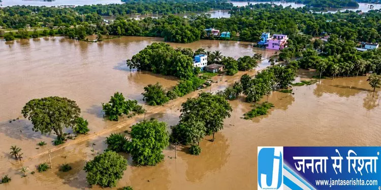 बैतरणी नदी उफान पर जाजपुर में बाढ़ का खतरा बैतरणी नदी उफान पर जाजपुर में बाढ़ का खतरा