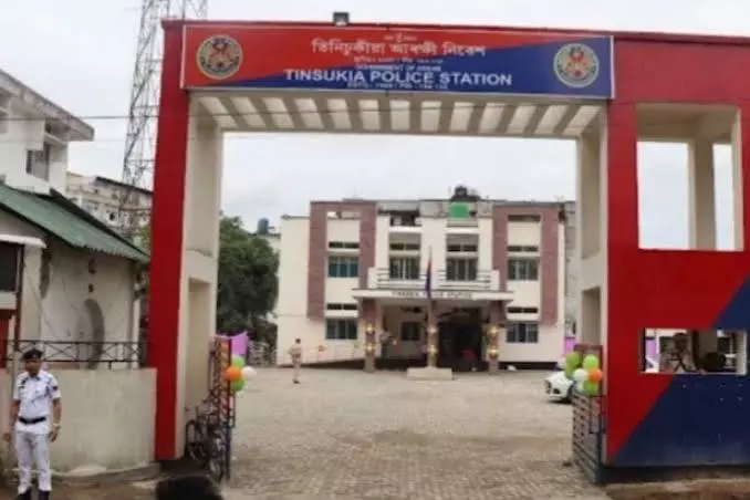 तिनसुकिया हत्याकांड: दो आरोपी महिलाएं गिरफ्त में, एक फरार तिनसुकिया हत्याकांड: दो आरोपी महिलाएं गिरफ्त में, एक फरार