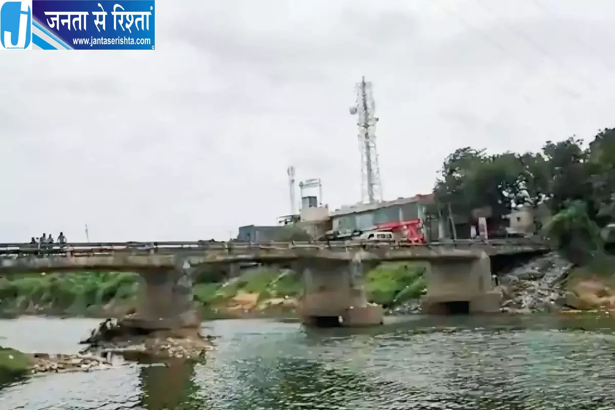 खेड़ा में शेढी नदी का पुराना पुल होगा ध्वस्त जर्जर पुल की जगह बनेगा नया और ऊंचा पुल खेड़ा में शेढी नदी का पुराना पुल होगा ध्वस्त जर्जर पुल की जगह बनेगा नया और ऊंचा पुल