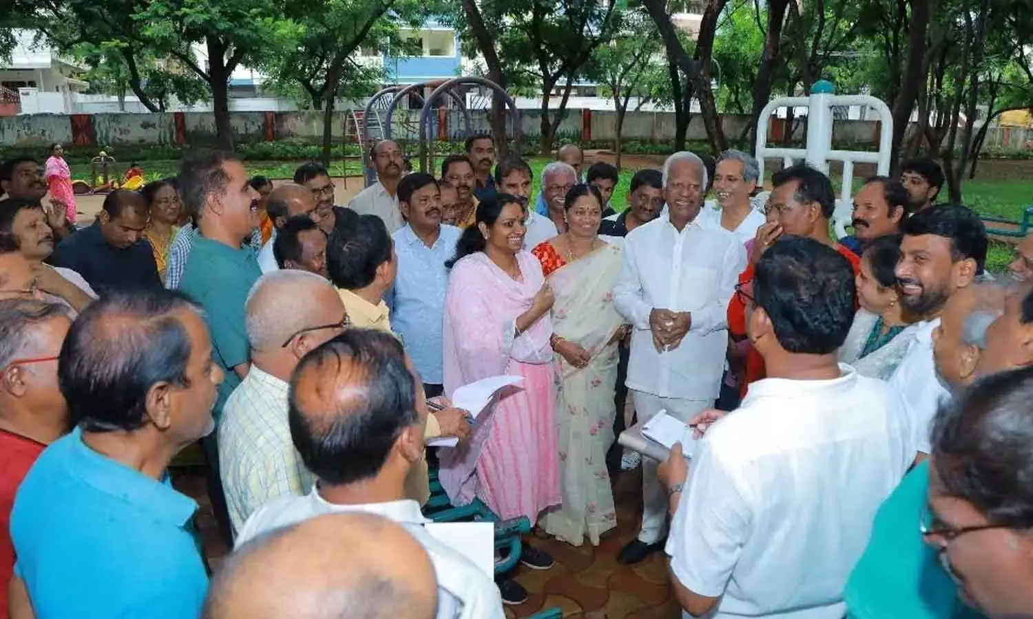 Telangana: कनकादुर्गा कॉलोनी पार्क को आधुनिक रूप दिया जाएगा Telangana: कनकादुर्गा कॉलोनी पार्क को आधुनिक रूप दिया जाएगा
