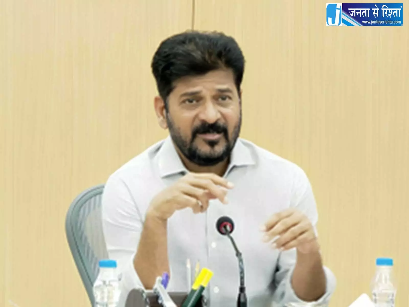 तेलंगाना CM रेवंत रेड्डी ने KCR को दी विधानसभा बहस की चुनौती तेलंगाना CM रेवंत रेड्डी ने KCR को दी विधानसभा बहस की चुनौती