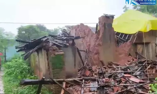 मयूरभंज में भारी बारिश से भारी तबाही, मकान ढहे और रेड अलर्ट जारी मयूरभंज में भारी बारिश से भारी तबाही, मकान ढहे और रेड अलर्ट जारी