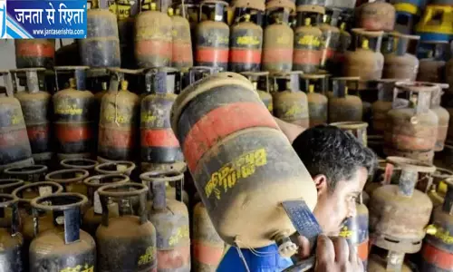 LPG महंगी होने से होटल कारोबार चिंतित LPG महंगी होने से होटल कारोबार चिंतित