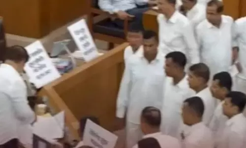 Tripura: टिपरा मोथा MLAs ने दी विधानसभा से वॉकआउट की चेतावनी