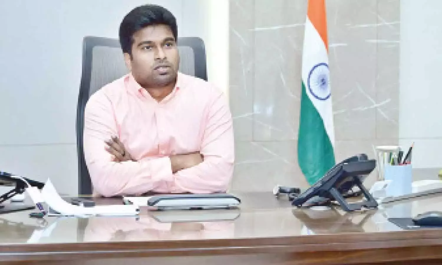 Andhra: विज़ाग में स्वर्ण ग्राम-स्वर्ण वार्ड कार्यालयों में अब रोज़ाना PGRS की सुविधा उपलब्ध है Andhra: विज़ाग में स्वर्ण ग्राम-स्वर्ण वार्ड कार्यालयों में अब रोज़ाना PGRS की सुविधा उपलब्ध है