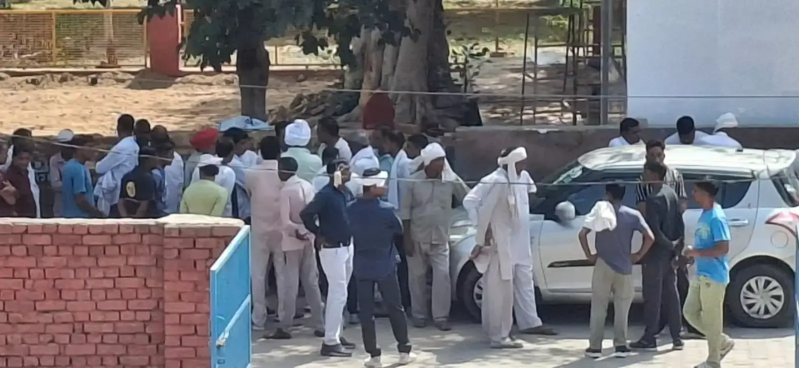 Jind: अलग-अलग हादसों में मचा हड़कंप, छात्रा समेत तीन की मौत; दो छात्राएं घायल Jind: अलग-अलग हादसों में मचा हड़कंप, छात्रा समेत तीन की मौत; दो छात्राएं घायल