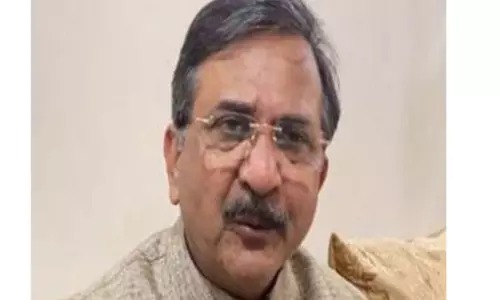 शरिया और संविधान पर VHP नेता विजय शंकर तिवारी का बयान शरिया और संविधान पर VHP नेता विजय शंकर तिवारी का बयान