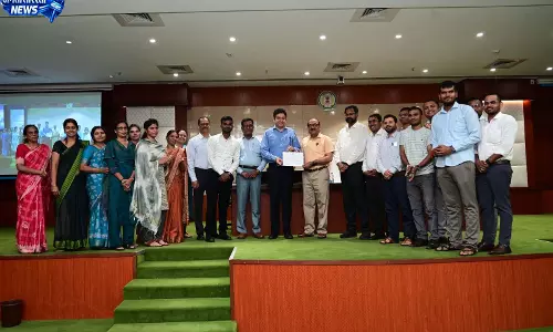 मुख्य सचिव ने ई-ऑफिस एवं समयबद्ध उपस्थिति में उत्कृष्ट प्रदर्शन के लिए अधिकारी कर्मचारी को किया सम्मानित