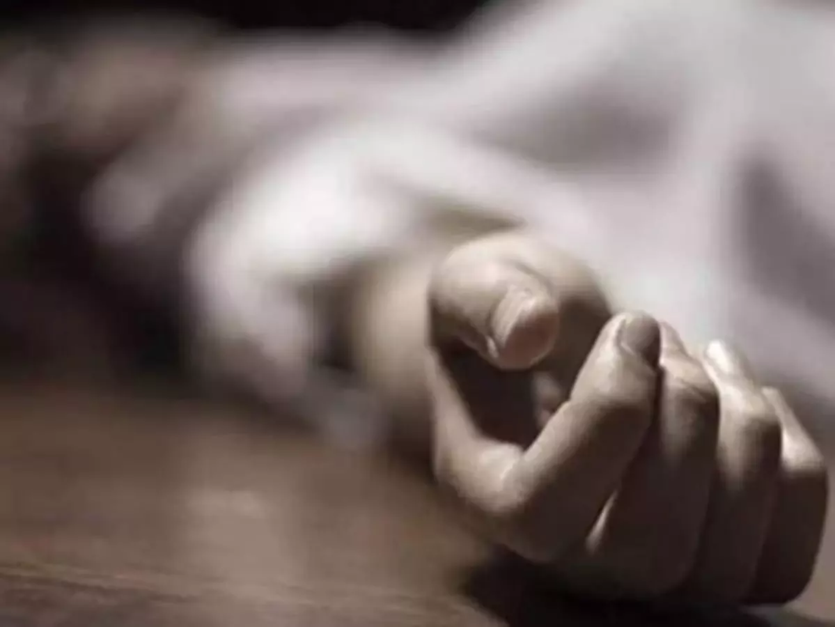 चंचला हत्याकांड में मां गिरफ्तार पिता भाई फरार चंचला हत्याकांड में मां गिरफ्तार पिता भाई फरार