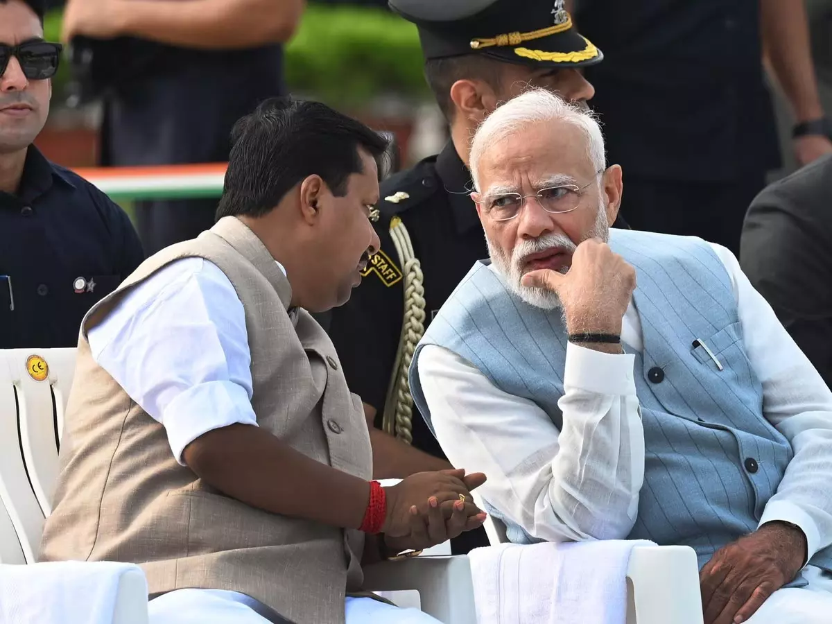 भाजपा में नेतृत्व बदलाव की तैयारी युवा चेहरों को मिल सकती है सरकारों की कमान भाजपा में नेतृत्व बदलाव की तैयारी युवा चेहरों को मिल सकती है सरकारों की कमान