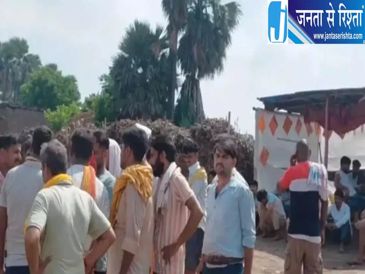 जहरीली शराब कांड पर बिहार पुलिस का एक्शन 5वें आरोपी की तलाश तेज जहरीली शराब कांड पर बिहार पुलिस का एक्शन 5वें आरोपी की तलाश तेज