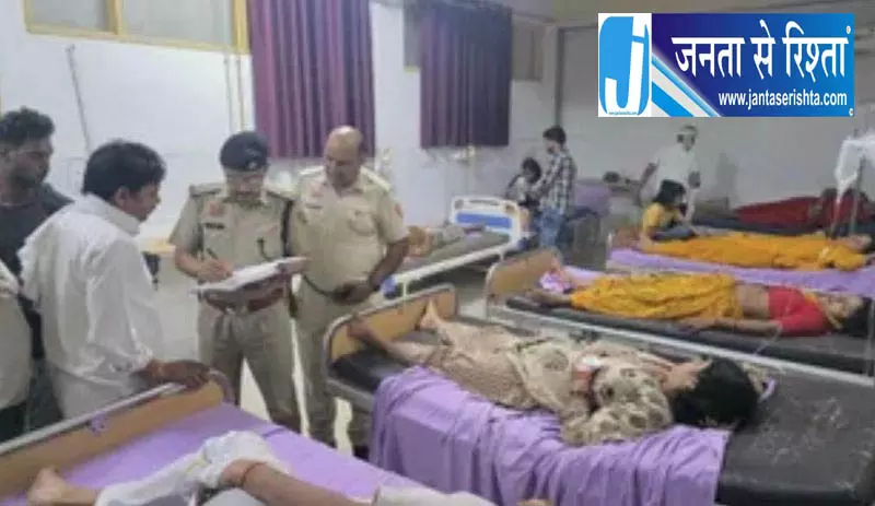 KMP एक्सप्रेसवे पर वाहन पलटने से 6 तीर्थयात्रियों की मौत, 16 घायल KMP एक्सप्रेसवे पर वाहन पलटने से 6 तीर्थयात्रियों की मौत, 16 घायल