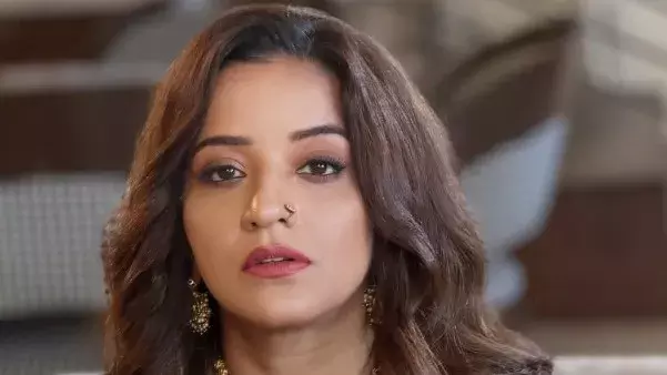 मोनालिसा ने रेखा को बताया आइकॉन, तुलना पर दिया दिल जीतने वाला जवाब मोनालिसा ने रेखा को बताया आइकॉन, तुलना पर दिया दिल जीतने वाला जवाब