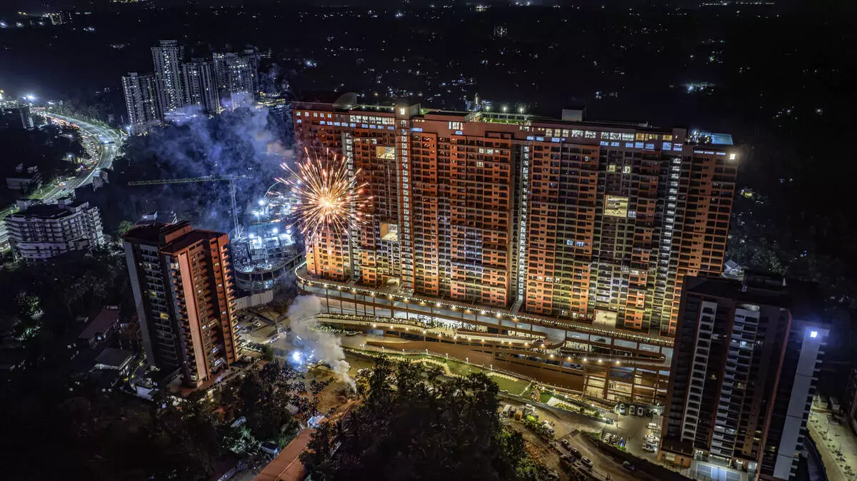 HiLITE Group की बड़ी उपलब्धि: Olympus Tower 1 ग्राहकों को सौंपा गया HiLITE Group की बड़ी उपलब्धि: Olympus Tower 1 ग्राहकों को सौंपा गया
