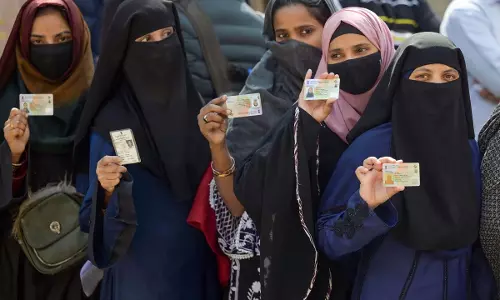 दिल्ली की वोटर लिस्ट से एक-तिहाई मतदाता बाहर दिल्ली की वोटर लिस्ट से एक-तिहाई मतदाता बाहर