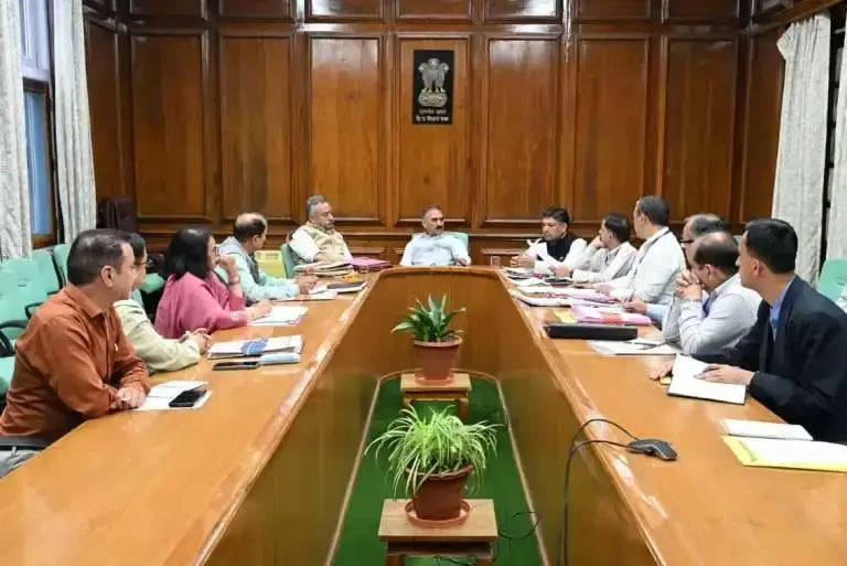 Shimla: स्कूल पहुंचने, लंच और छुट्टी के समय लगेगी हाजिरी, 150 सीबीएसई स्कूलों में व्यवस्था Shimla: स्कूल पहुंचने, लंच और छुट्टी के समय लगेगी हाजिरी, 150 सीबीएसई स्कूलों में व्यवस्था