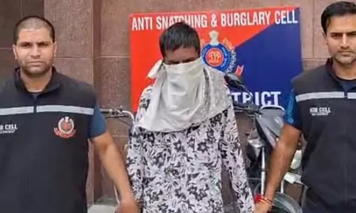 दिल्ली पुलिस की एएसबी सेल ने वाहन चोरी और स्नैचिंग के मामलों में दो आरोपियों को पकड़ा