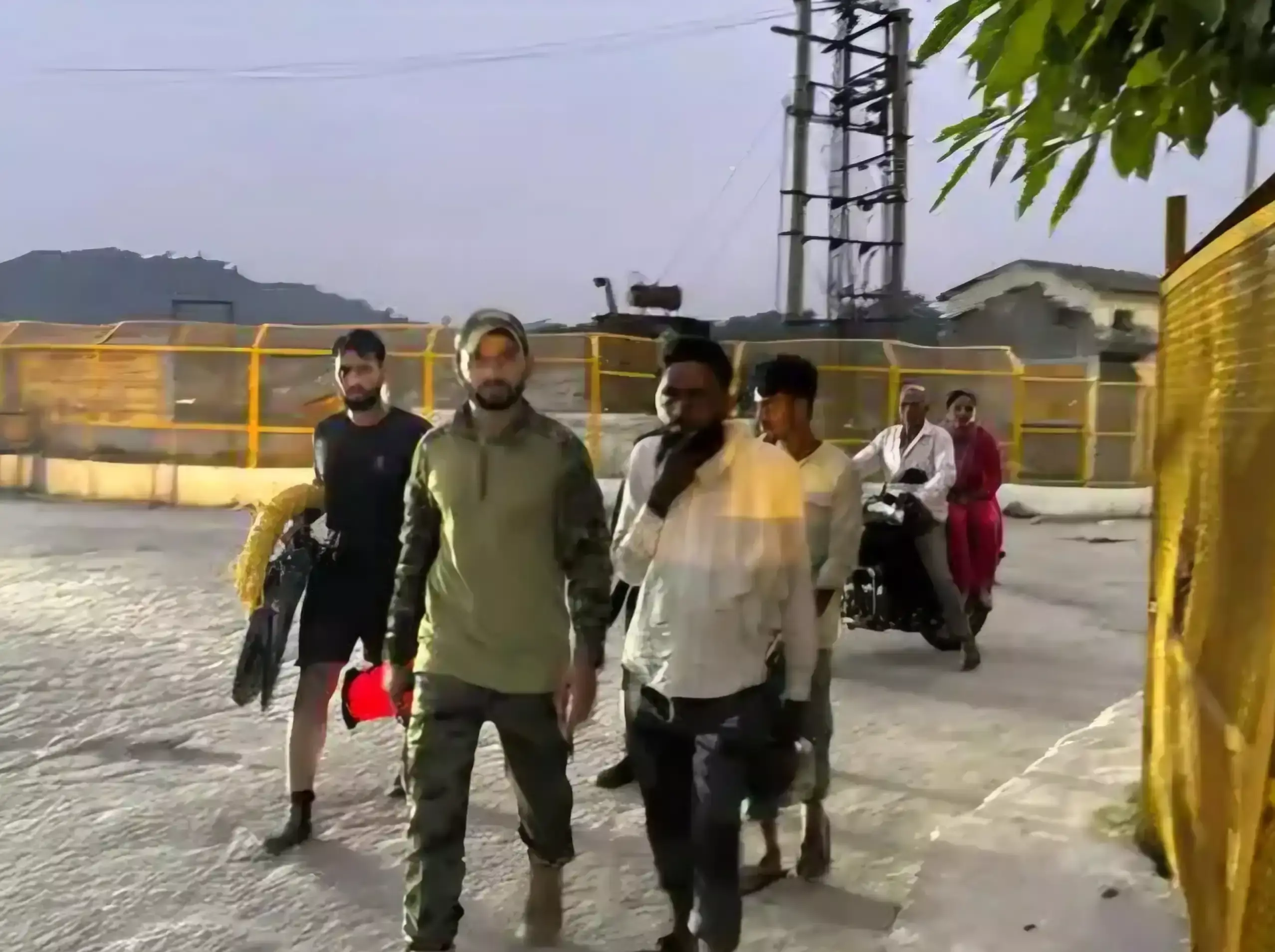 Yamunanagar: हथिनीकुंड बैराज के पास बड़ा हादसा, सेना की मोटर बोट डूबी, जवान लापता