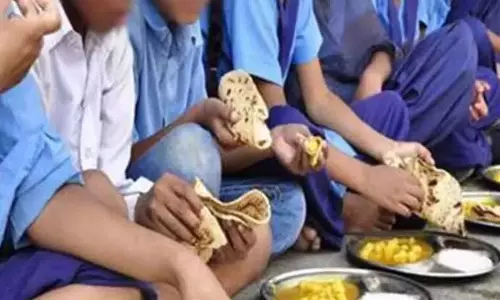 Mumbai: आश्रम स्कूल में भोजन के बाद बिगड़ी छात्रों की तबीयत, 29 अस्पताल पहुंचे