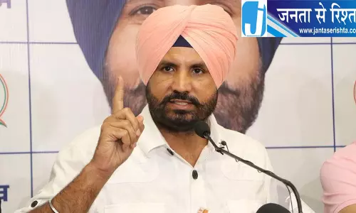 Chandigarh बच्ची पर हमले के बाद राजा वडिंग ने उठाए सवाल Chandigarh बच्ची पर हमले के बाद राजा वडिंग ने उठाए सवाल