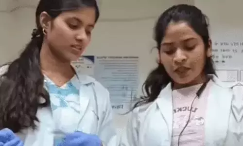 महिला टेक्नीशियनों की नौकरी गई, लैब में ब्लड सैंपल के साथ ‘रीलबाजी’ पड़ी भारी