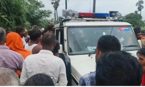 मोरहर नदी की तेज धारा में तीन मजदूर बहे दो सुरक्षित निकले एक लापता
