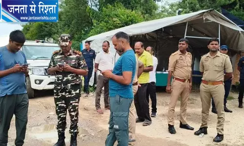 बाढ़ के बाद 49 भारतीयों का सुराग नहीं