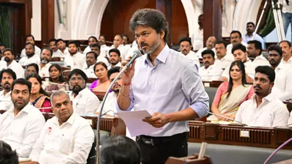 सीएम विजय की घोषणा: DMK शासन में दर्ज मुकदमे होंगे रद्द सीएम विजय की घोषणा: DMK शासन में दर्ज मुकदमे होंगे रद्द