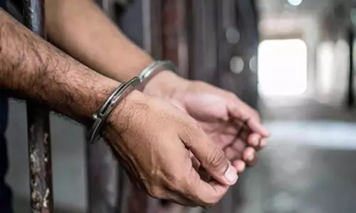 Andhra: महिला के साथ धोखाधड़ी करने पर पुलिसकर्मी को 12 साल की जेल