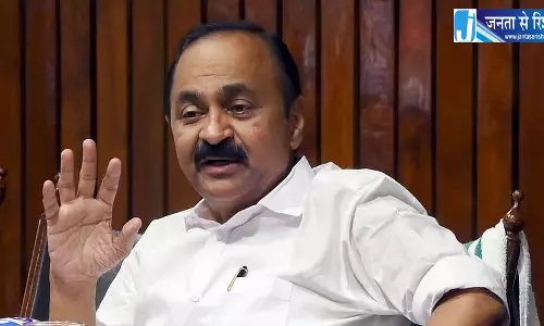 केरल LDF में बढ़ी खींचतान सतीसन का बड़ा दावा केरल LDF में बढ़ी खींचतान सतीसन का बड़ा दावा